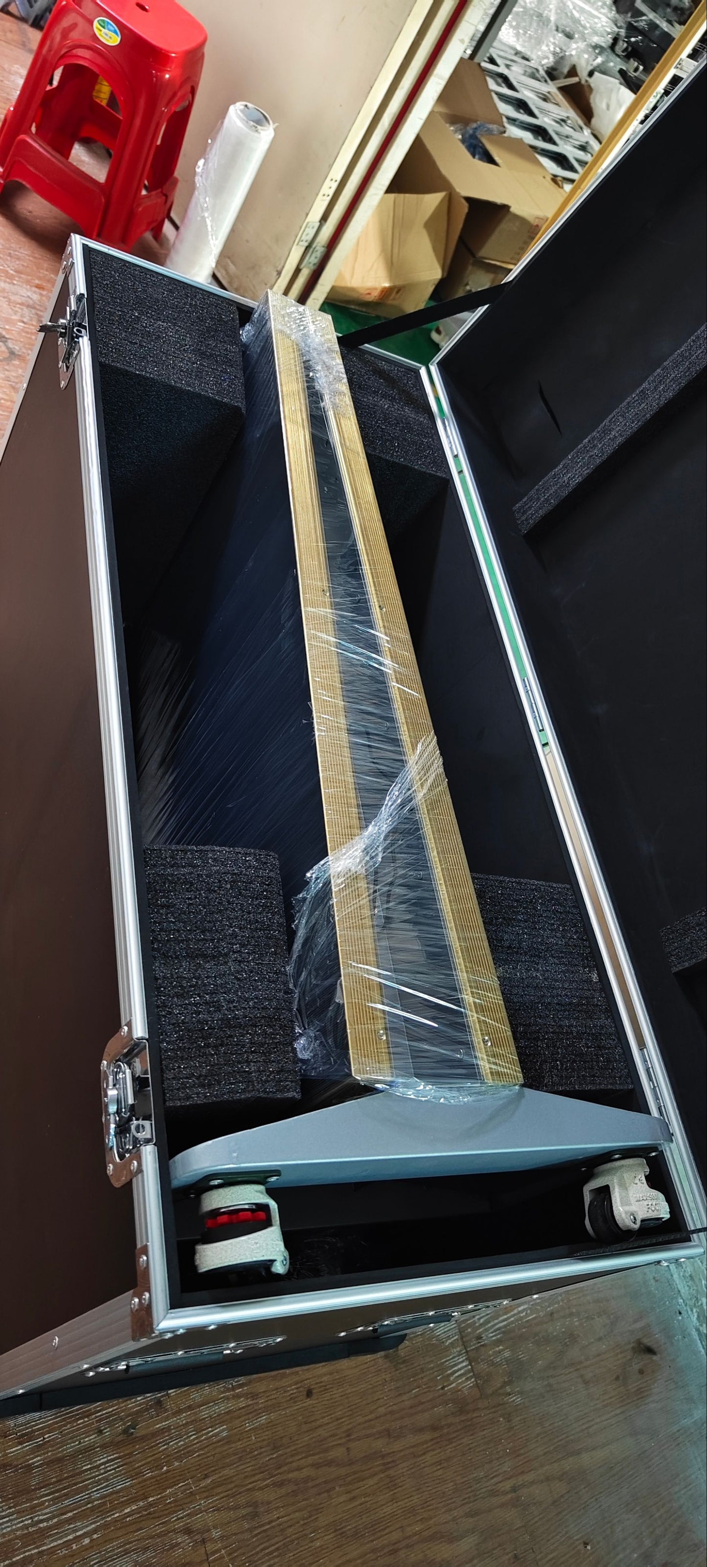 Guide Visual GOB Foldable Led Poster Display Screen